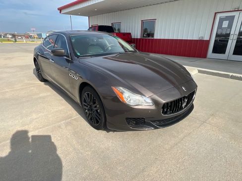 Used 2015 Maserati Quattroporte S Q4 AWD/4WD image 2
