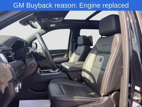 Used 2024 GMC Yukon Denali w/ Advanced Technology Package AWD/4WD image 9