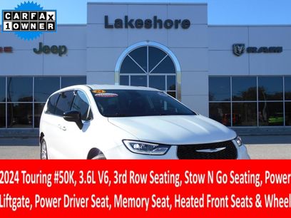 Certified 2024 Chrysler Pacifica Touring-L