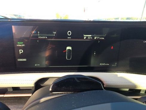 Used 2023 Nissan Ariya FWD image 16