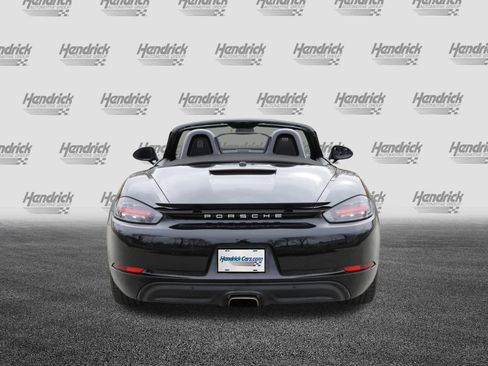 Used 2021 Porsche 718 Boxster image 8