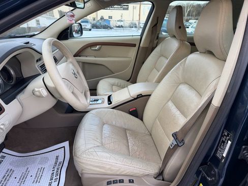 Used 2010 Volvo XC70 3.2 image 10