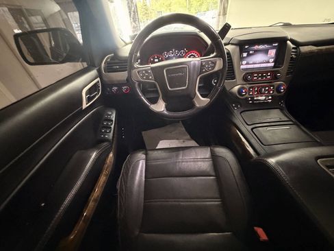 Used 2015 GMC Yukon XL Denali AWD/4WD image 16