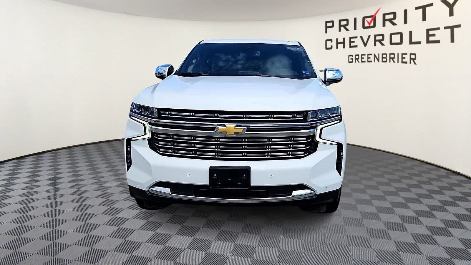 Certified 2024 Chevrolet Suburban Premier AWD/4WD image 3