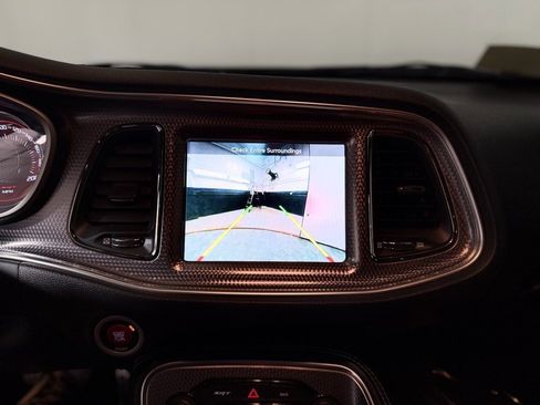 Used 2015 Dodge Challenger SRT Hellcat image 19