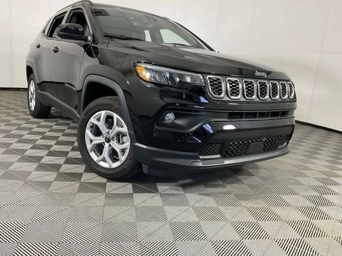 Used 2026 Jeep Compass Latitude AWD/4WD image 45
