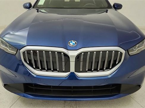 Used 2026 BMW 530i xDrive 530i xDrive image 9