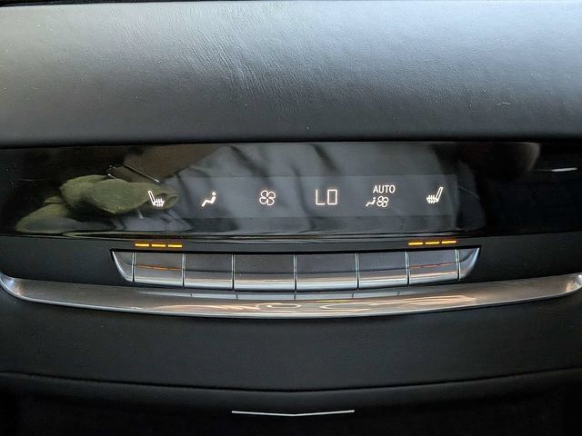 Certified 2024 Cadillac Escalade ESV V AWD/4WD image 16