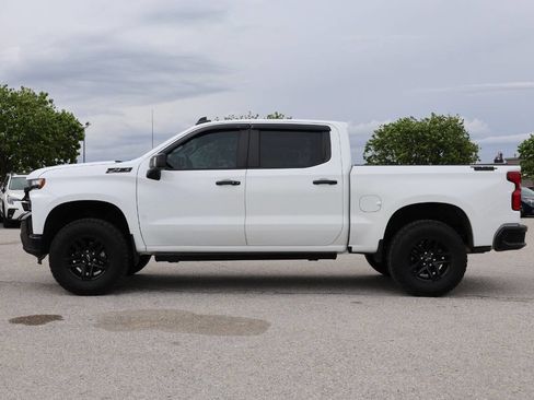 Used 2022 Chevrolet Silverado 1500 LT Trail Boss w/ Convenience Package II AWD/4WD image 8