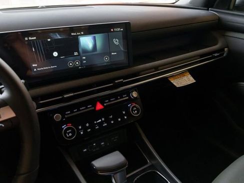 New 2025 Hyundai Santa Cruz Limited AWD/4WD image 14