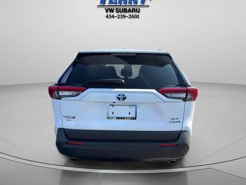 Used 2020 Toyota RAV4 XLE w/ Convenience Package AWD/4WD image 3