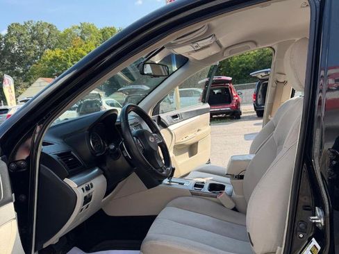 Used 2013 Subaru Outback 2.5i Premium AWD/4WD image 16
