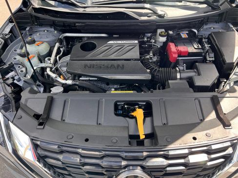 Used 2023 Nissan Rogue Platinum w/ Platinum Premium Package FWD image 17