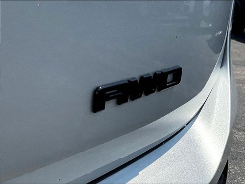 Used 2021 GMC Terrain SLT w/ Infotainment Package II AWD/4WD image 24