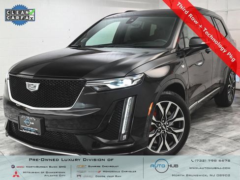 Used 2024 Cadillac XT6 Sport image 1