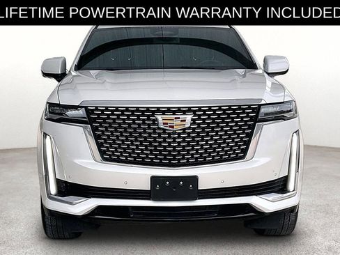 Used 2024 Cadillac Escalade Luxury RWD image 5