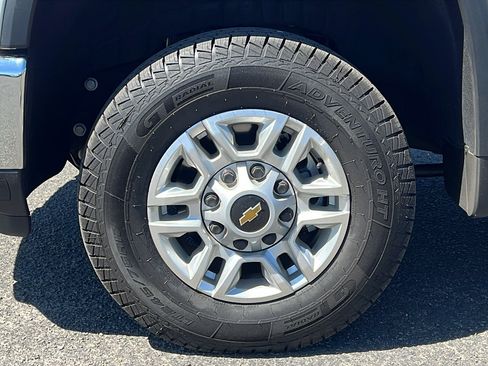 Certified 2025 Chevrolet Silverado 2500 LT w/ Convenience Package AWD/4WD image 11