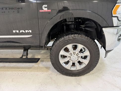 Used 2022 RAM 2500 Limited image 29