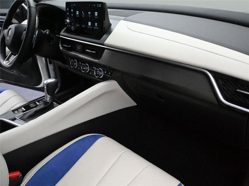 Certified 2025 Acura ADX A-Spec image 24