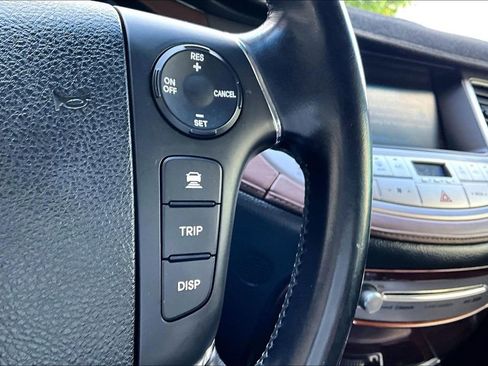 Used 2010 Hyundai Genesis 4.6 w/ Technology Pkg 5 RWD image 13