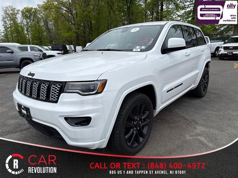 Used 2021 Jeep Grand Cherokee Laredo X AWD/4WD image 3