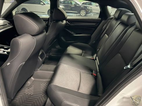 Used 2020 Honda Accord Sport image 16