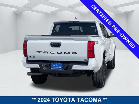 Used 2024 Toyota Tacoma TRD Sport image 4