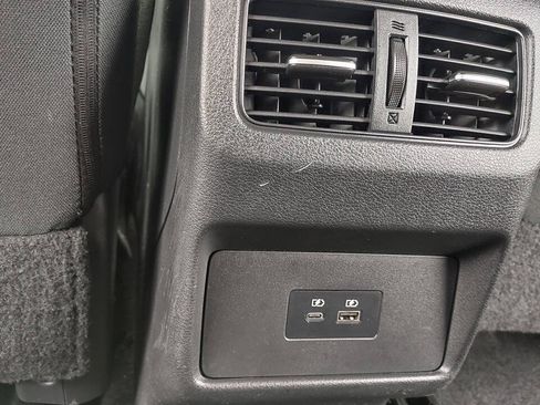 Used 2021 Nissan Rogue SV FWD image 35