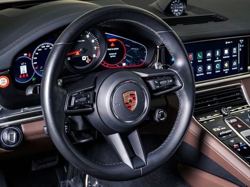 Certified 2023 Porsche Panamera 4 Platinum Edition AWD/4WD image 18