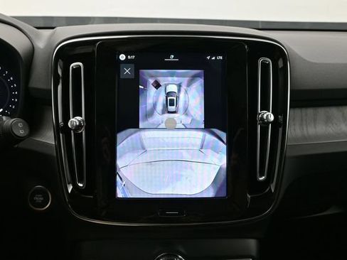 New 2026 Volvo XC40 B5 Plus w/ Climate Package AWD/4WD image 22