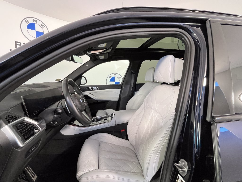 Used 2025 BMW X5 xDrive40i w/ Executive Package AWD/4WD image 21
