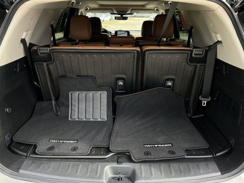 Certified 2024 Nissan Pathfinder Platinum w/ Cargo Package image 29