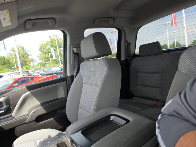 Used 2019 Chevrolet Silverado 1500 W/T w/ WT Convenience Package AWD/4WD image 12