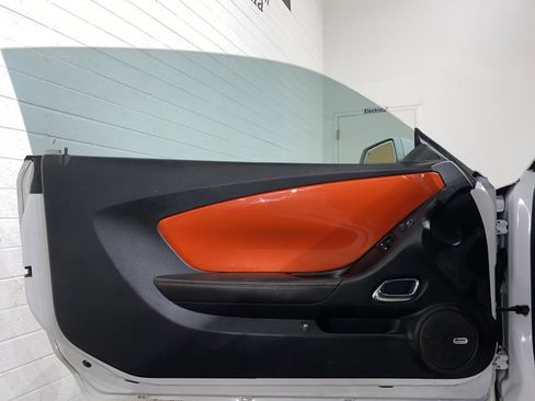 Used 2010 Chevrolet Camaro SS w/ RS Package image 9