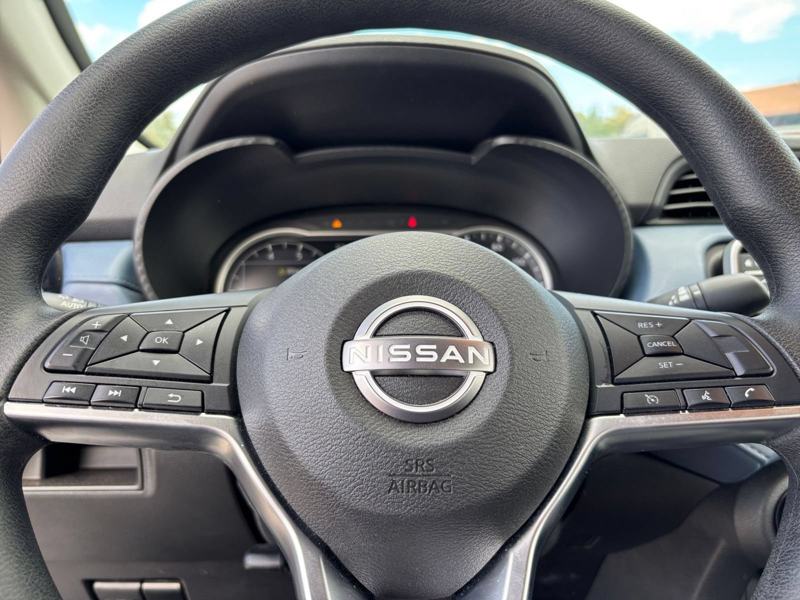 Used 2025 Nissan Versa SV FWD image 25