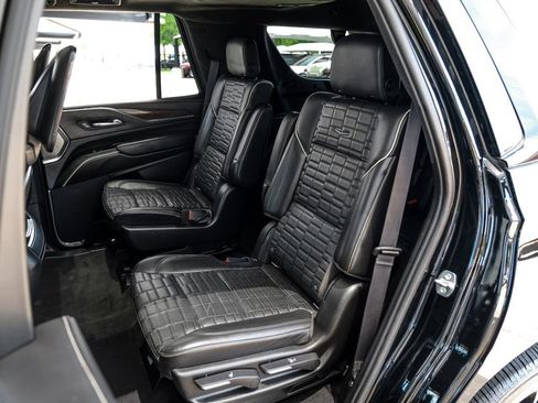 Used 2021 Cadillac Escalade Sport Platinum w/ LPO, ONYX Package AWD/4WD image 47