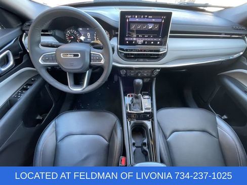 Used 2024 Jeep Compass Limited image 19