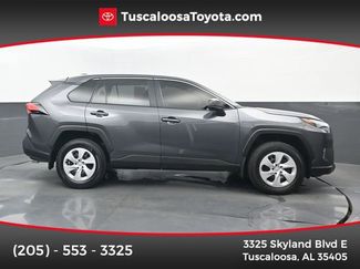 Used 2025 Toyota RAV4 LE FWD video 1