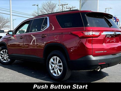 Used 2020 Chevrolet Traverse LT w/ Driver Confidence II Package image 3
