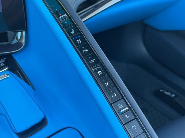 Used 2023 Chevrolet Corvette Stingray Premium Conv w/ Z51 Performance Package RWD image 30