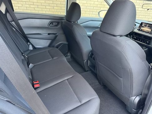 New 2026 Nissan Sentra SV w/ SV Convenience Package image 8