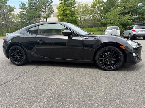Used 2016 Scion FR-S RWD image 18