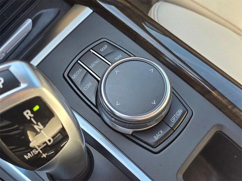 Used 2017 BMW X5 xDrive40e image 34