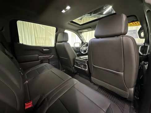 Used 2020 Chevrolet Silverado 1500 LTZ w/ LTZ Premium Package image 23