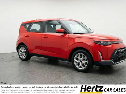 Used 2025 Kia Soul LX w/ LX Technology Package