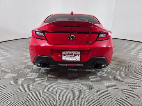 Used 2023 Toyota GR86 RWD image 4