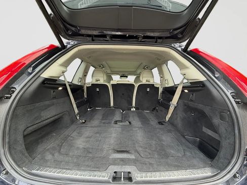 Used 2017 Volvo XC90 T6 Inscription w/ Vision Package image 8