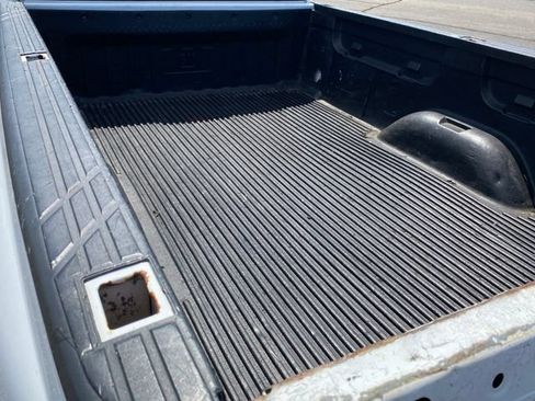 Used 2010 Chevrolet Silverado 1500 W/T RWD image 12
