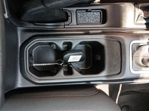 Used 2021 Jeep Gladiator Mojave AWD/4WD image 50