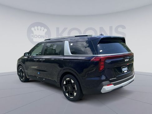 New 2026 Kia Carnival EX FWD image 4